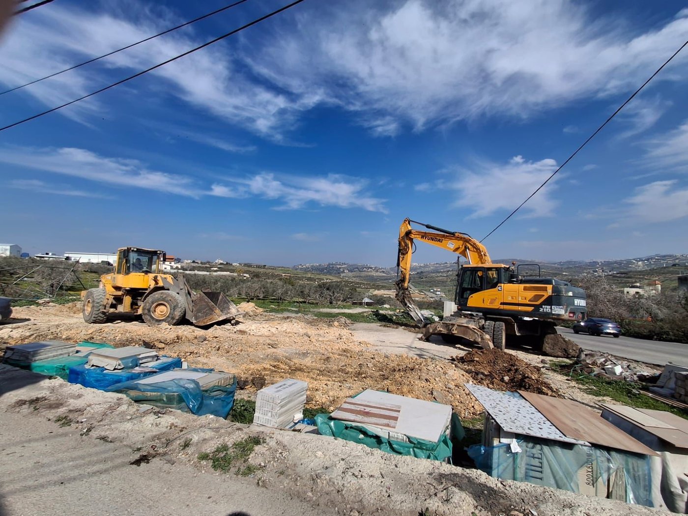סמוך למקום הפיגוע: ארבעה מבנים לא חוקים נהרסו בפונדוק