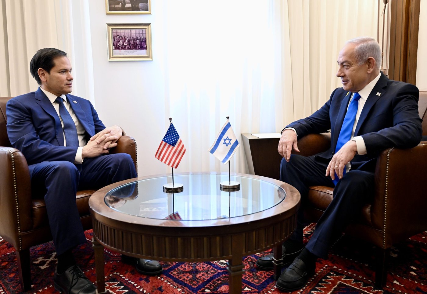 בצל אזהרת טראמפ: החלה הפגישה של נתניהו ורוביו