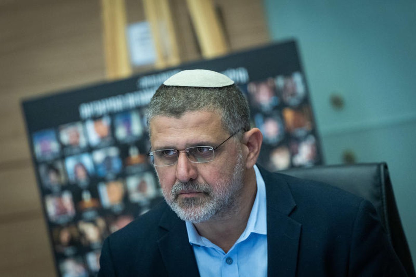 בוארון: ראש הממשלה צריך להודיע שלא יגיע למשפט