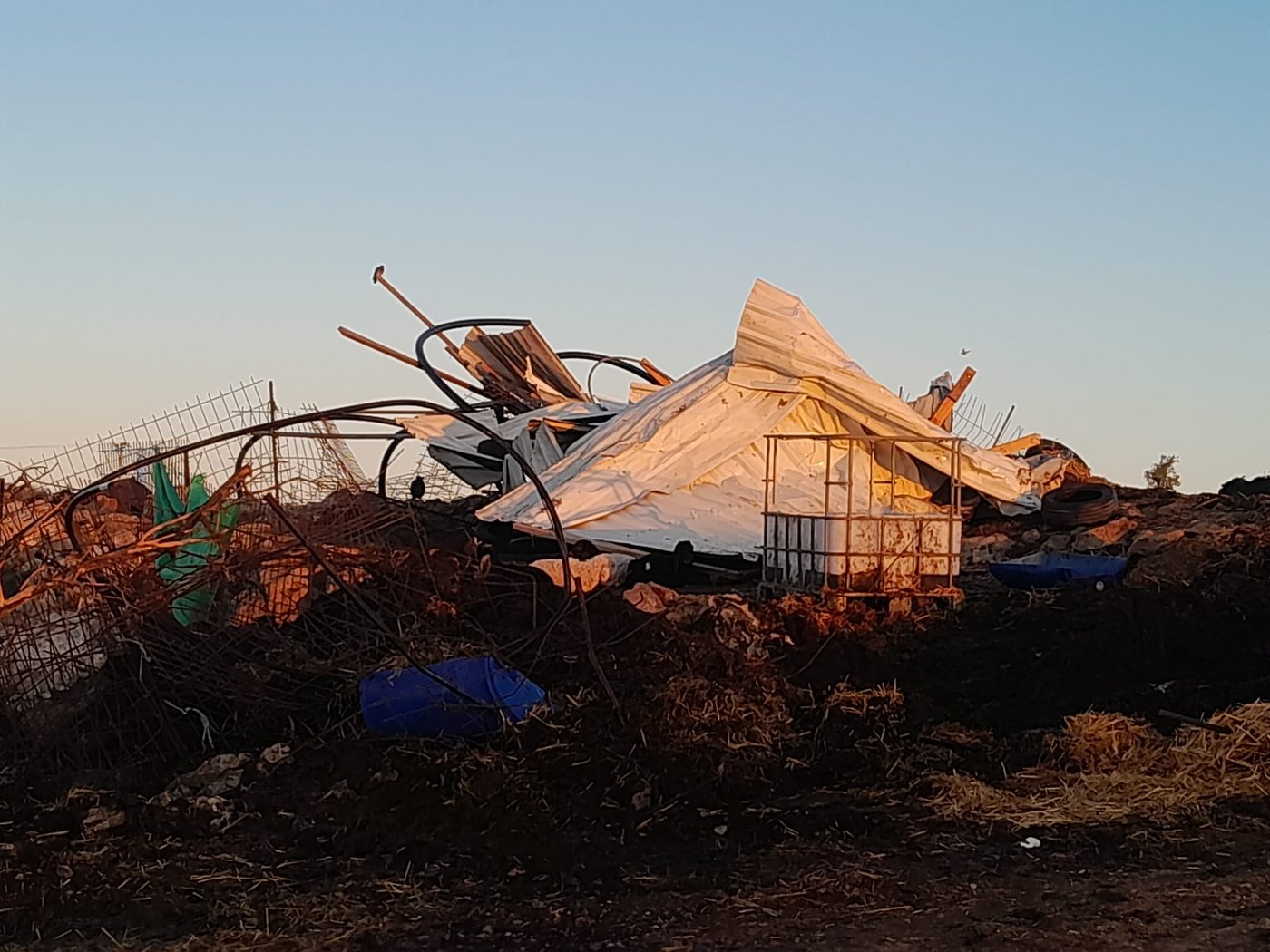 הרס שני בתוך שבוע: כוחות משטרה החריבו את גבעת אור מאיר