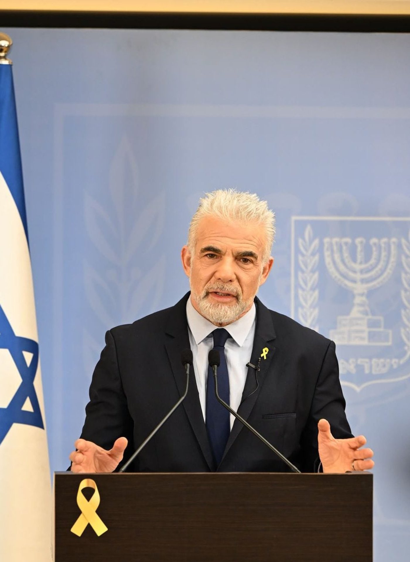 לפיד: "לסיים את המלחמה, ישראל צריכה להתחיל לבנות מחדש"
