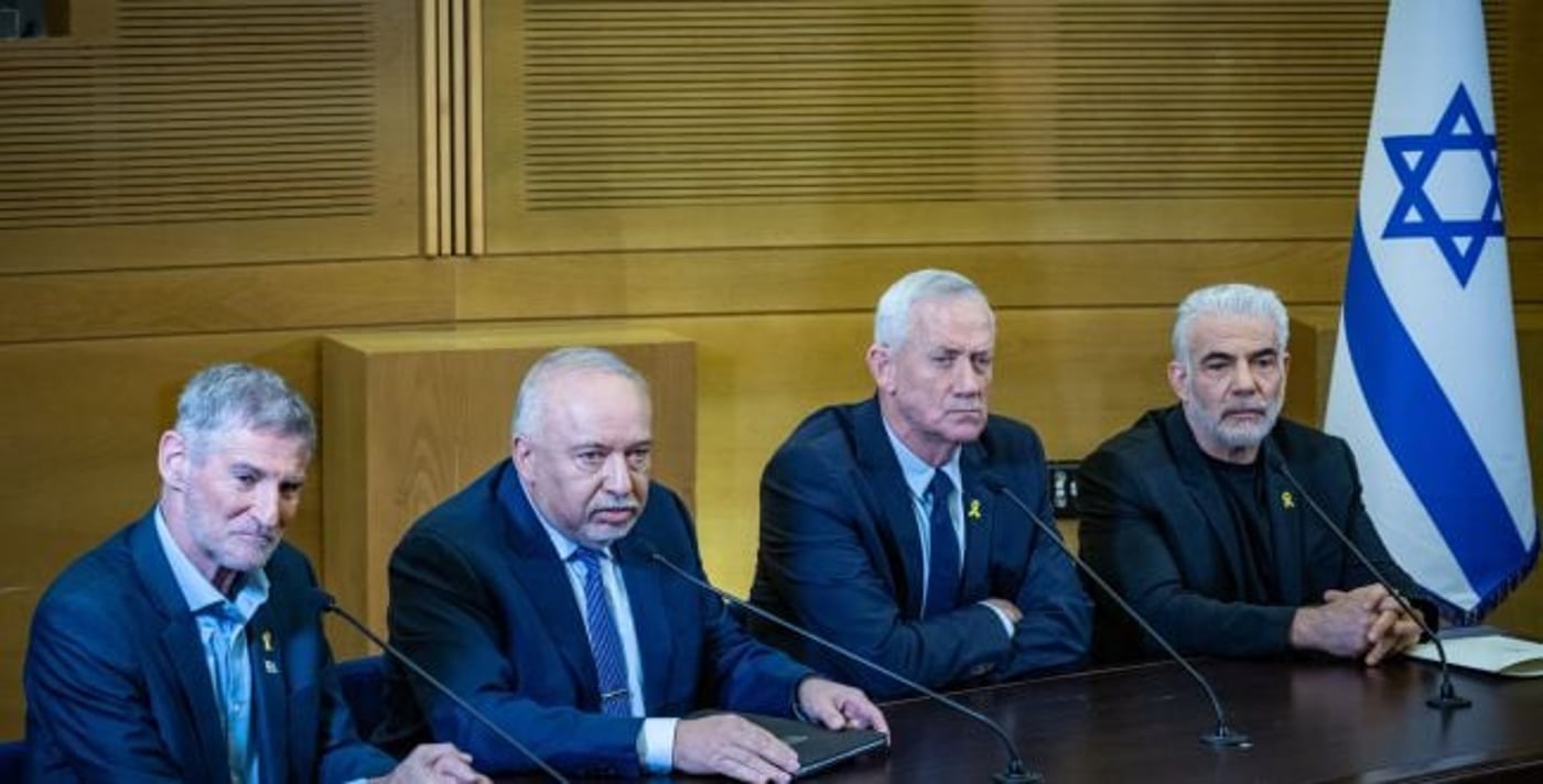 באופוזיציה זועמים על נתניהו: "ניסיון טיוח של ממשלת המחדל"