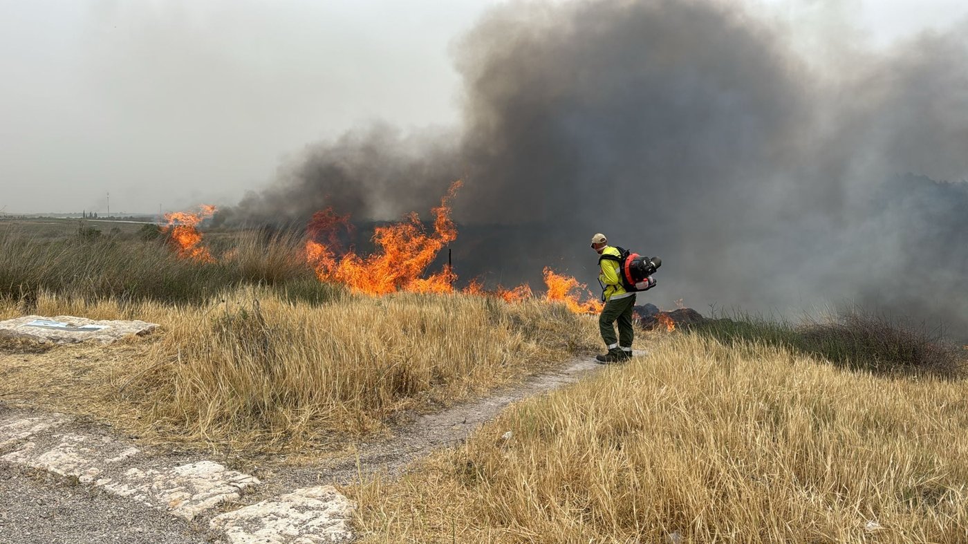 מוקד נוסף: שריפה בשדה קוצים סמוך לאשדוד