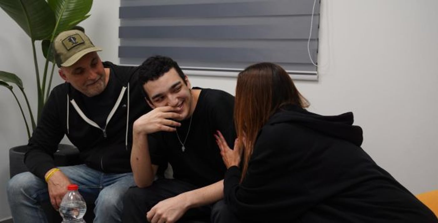 דיווח: האם שורד השבי עידן אלכסנדר יחתום קבע?
