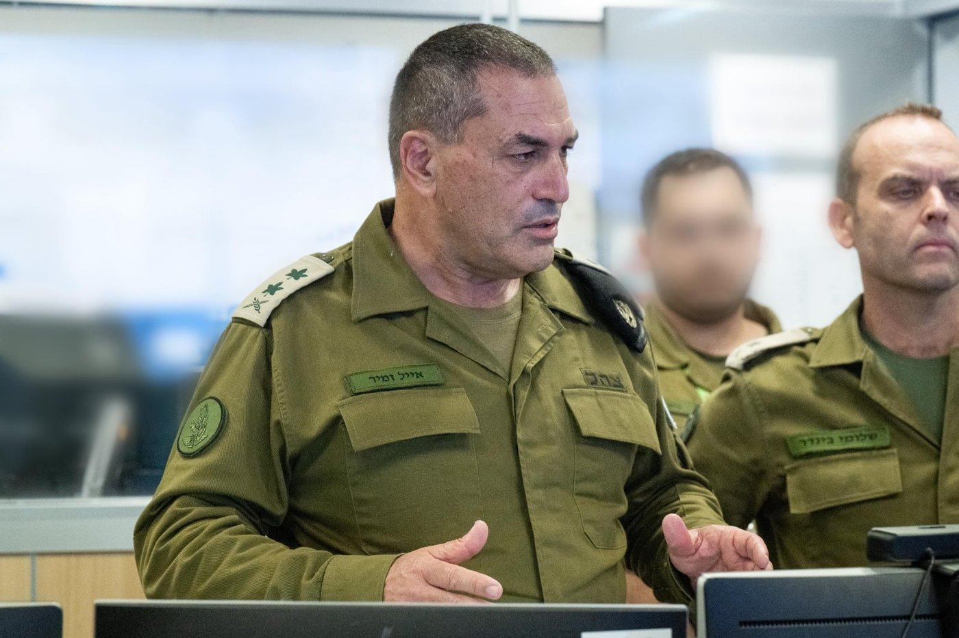 איך סלל אייל זמיר את הדרך לתקיפה באיראן?