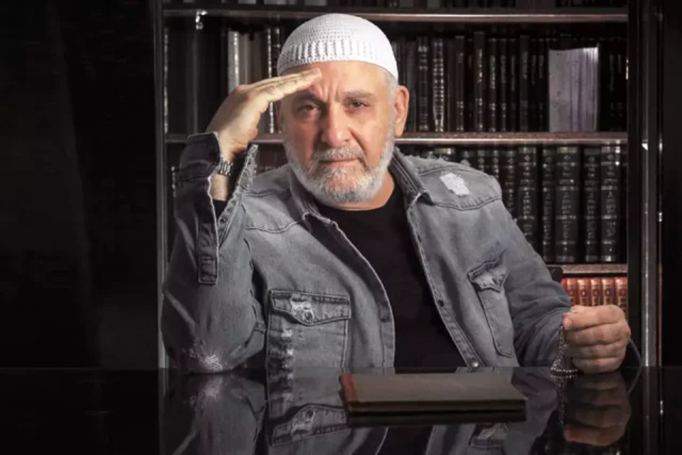 עופר לוי.