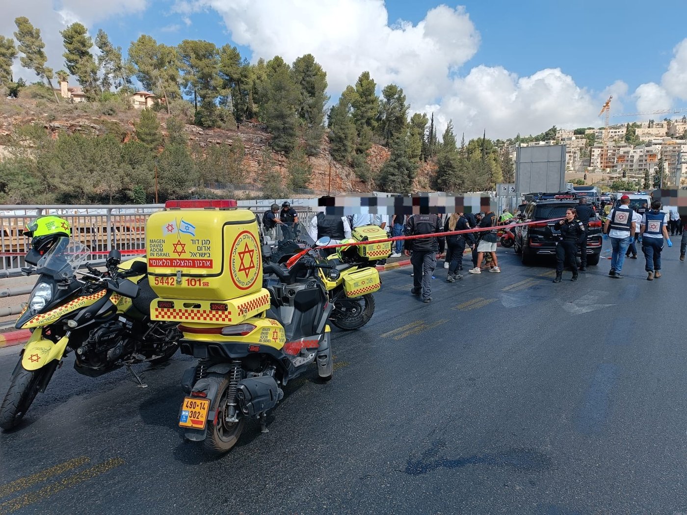 המחבלים עלו על האוטובוס והתחילו לירות, עד שנוטרלו
