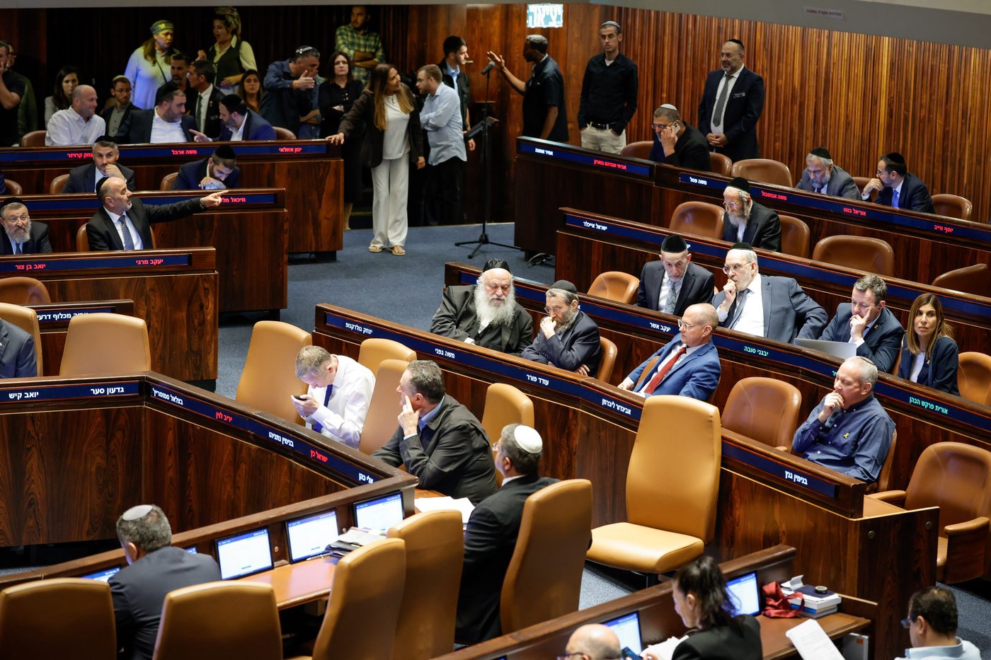 עם 55 חכ"ים בלבד: החוק להגדלת תקציב הביטחון עבר בכנסת
