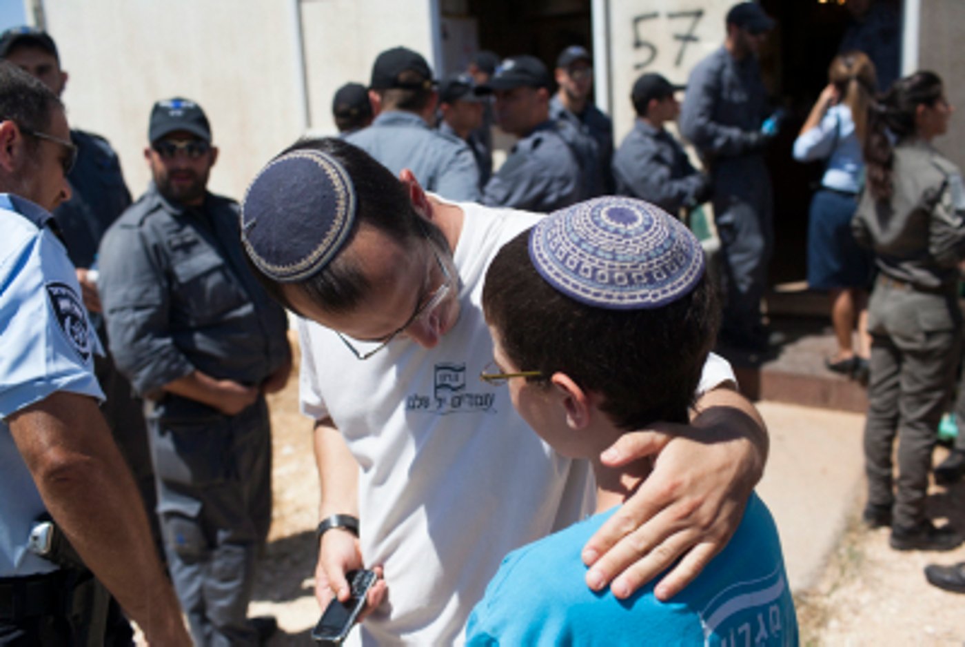 גלריית תמונות: כך פונה הישוב מגרון