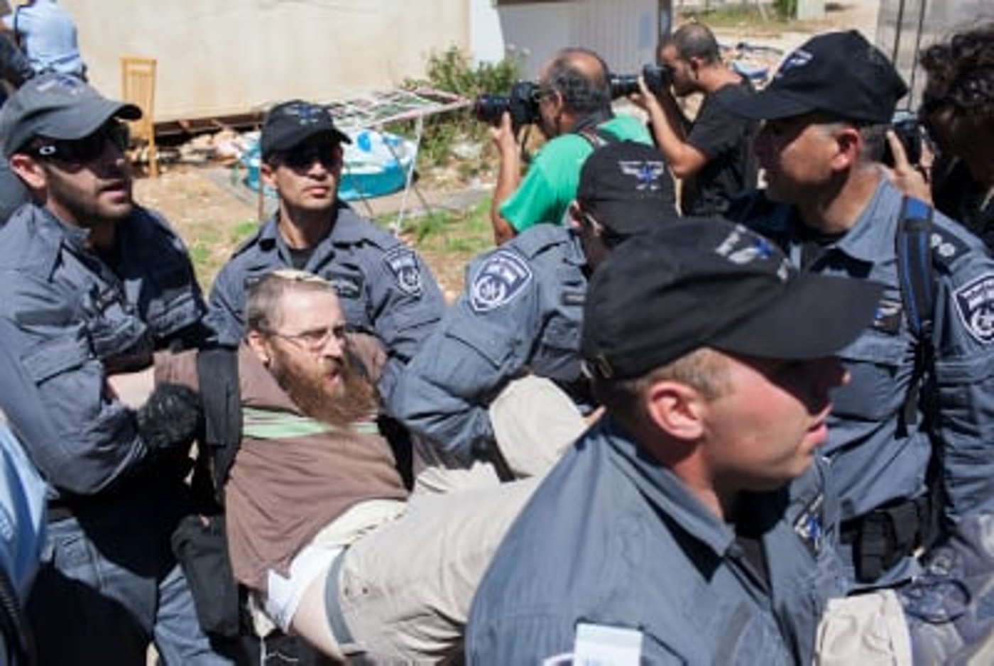 גלריית תמונות: כך פונה הישוב מגרון