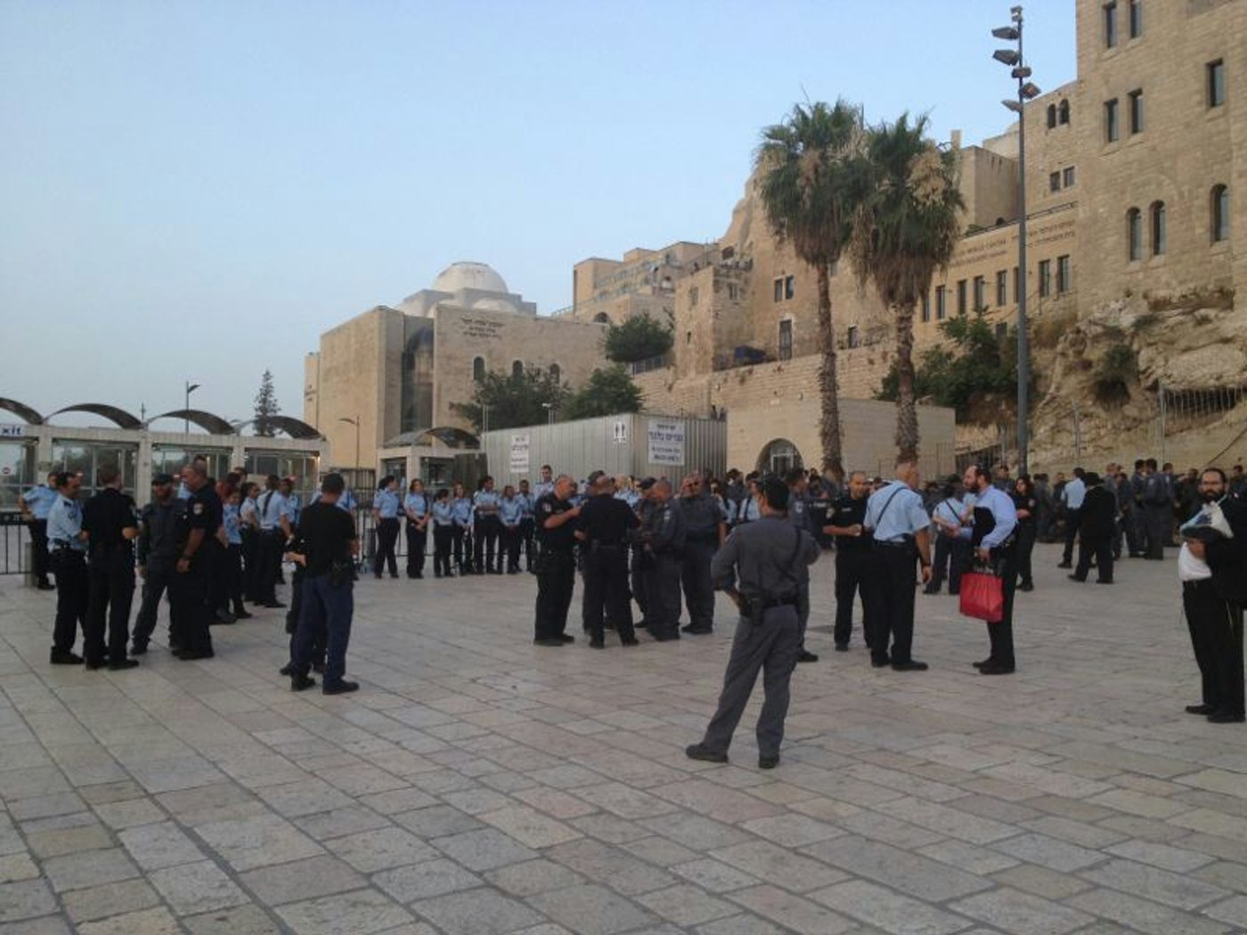 הקונסרבטיבים חוגגים: החרדים נכשלו, נשחרר את הכותל