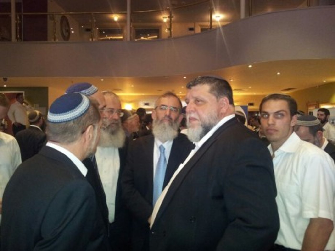 תמה ההצבעה: 147 חברים בגוף הבוחר הצביעו. ספירת הקולות החלה