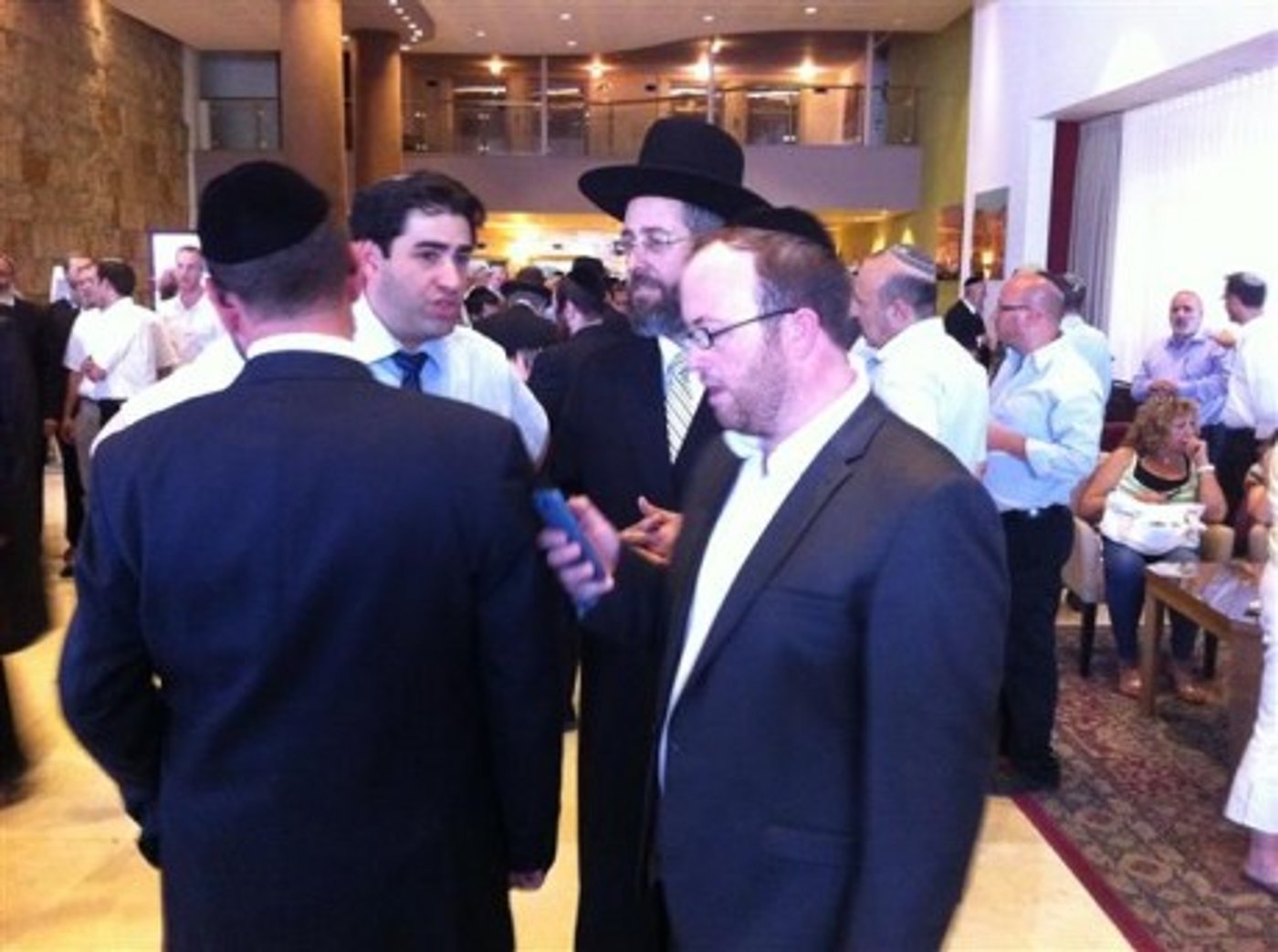 תמה ההצבעה: 147 חברים בגוף הבוחר הצביעו. ספירת הקולות החלה