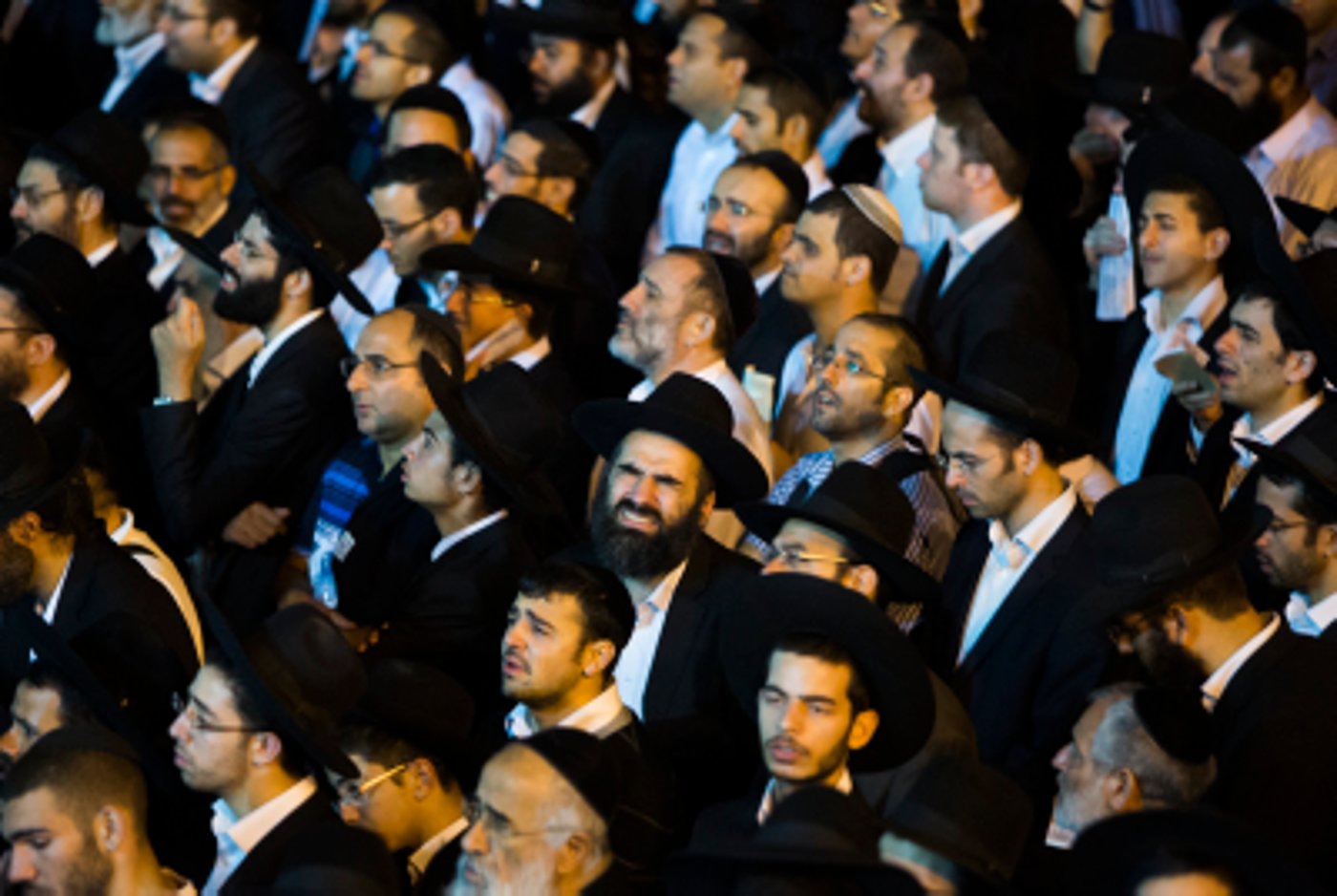רבבות בתפילה בכותל המערבי לרפואת הרב עובדיה יוסף