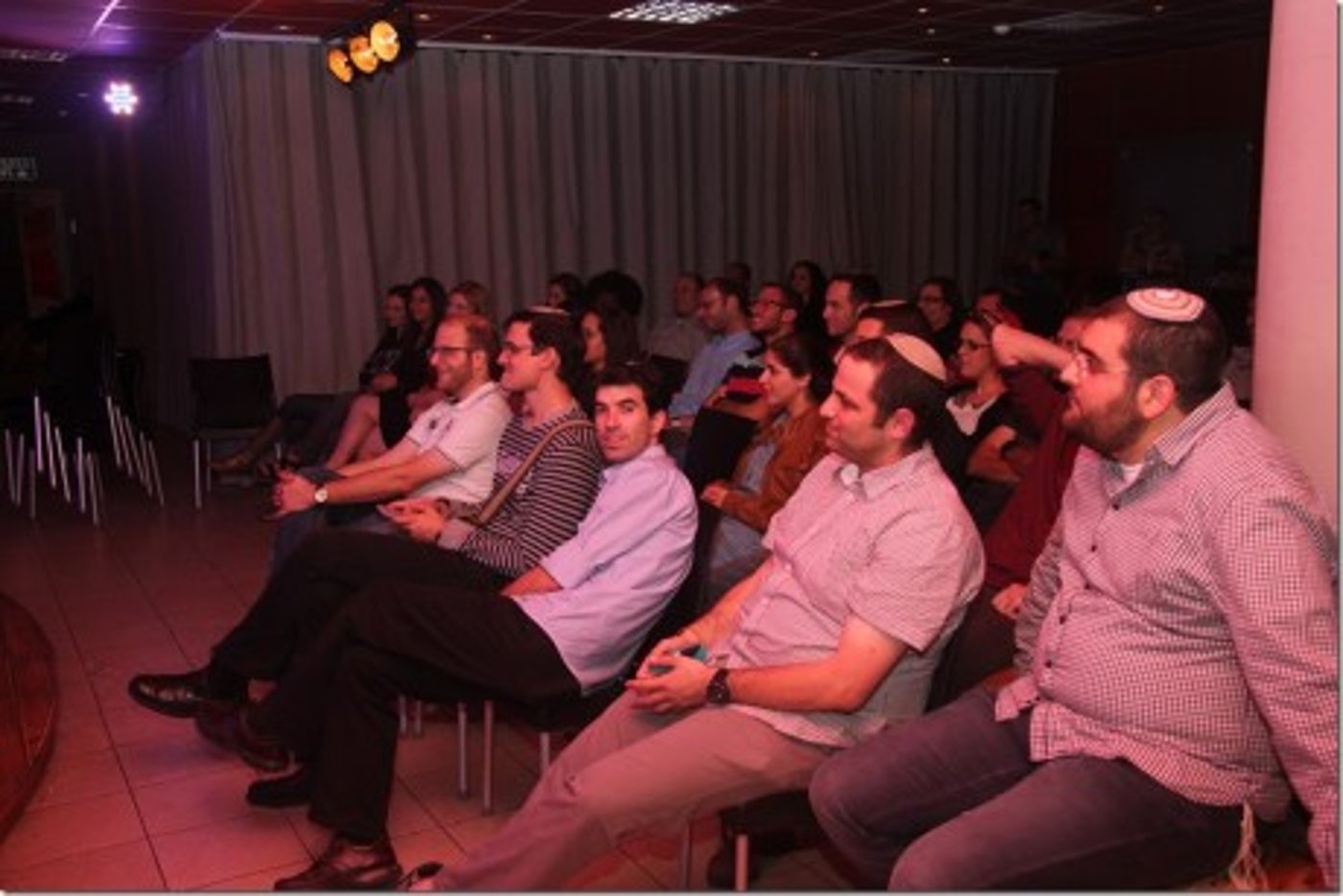 צעירי הבית היהודי חגגו נר ראשון בסטנדאפ פוליטי