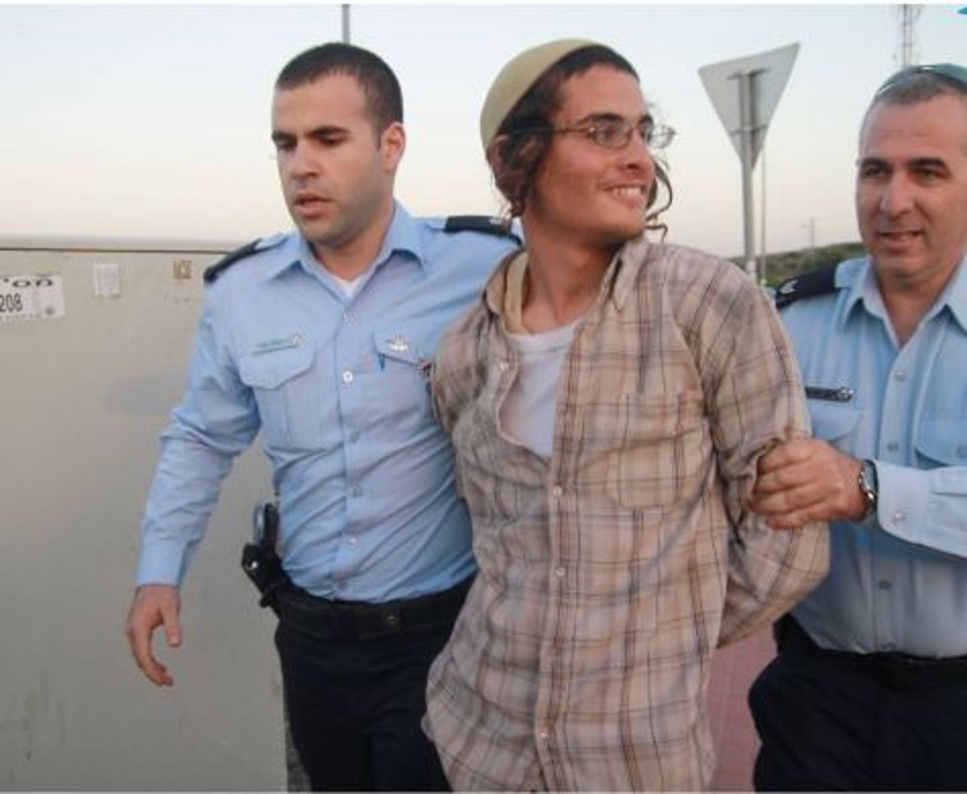 מאיר אטינגר בראיון ראשון: "צריך להיות פה מרד"