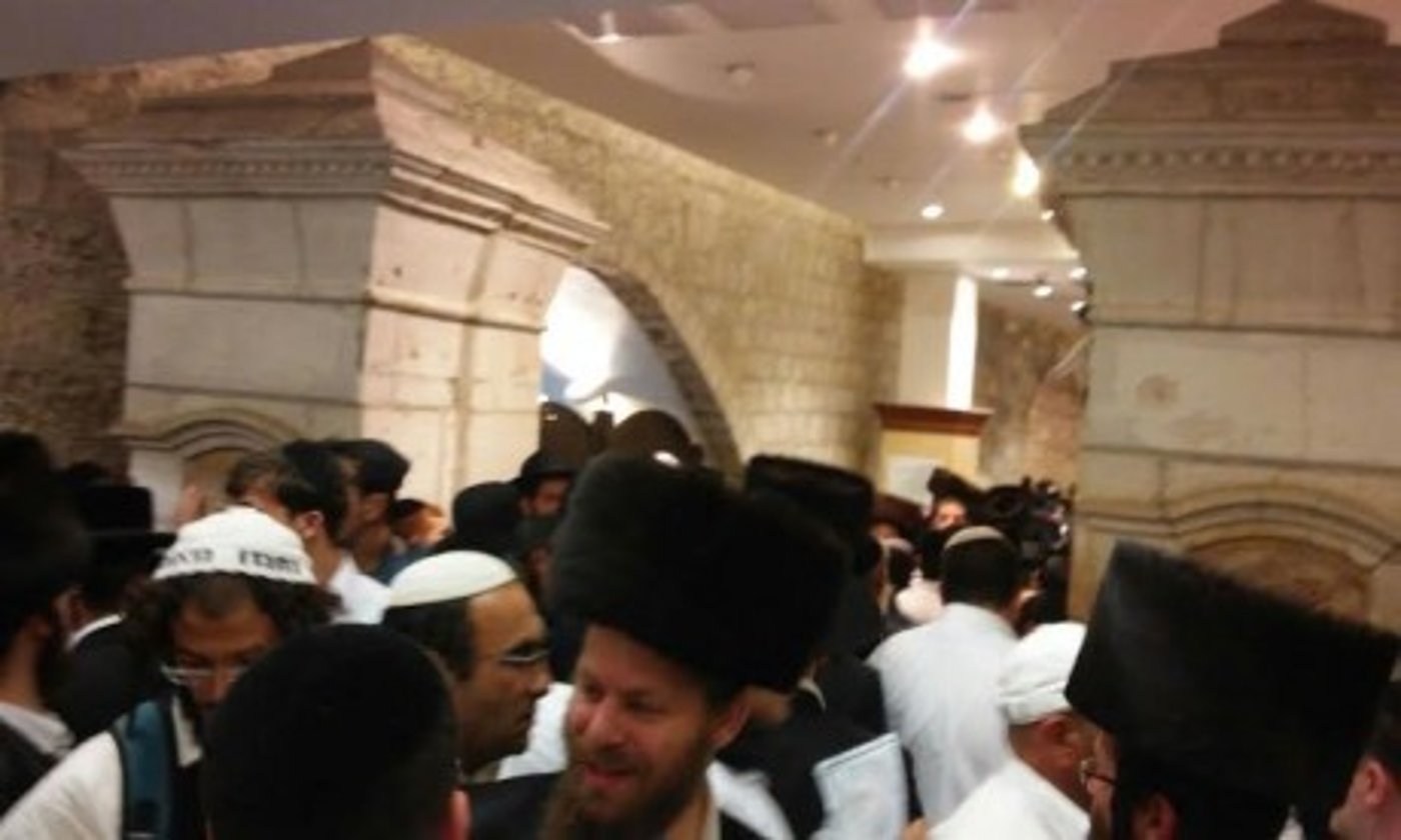 תיעוד: אלפים בהילולת רחל אימנו בקבר רחל