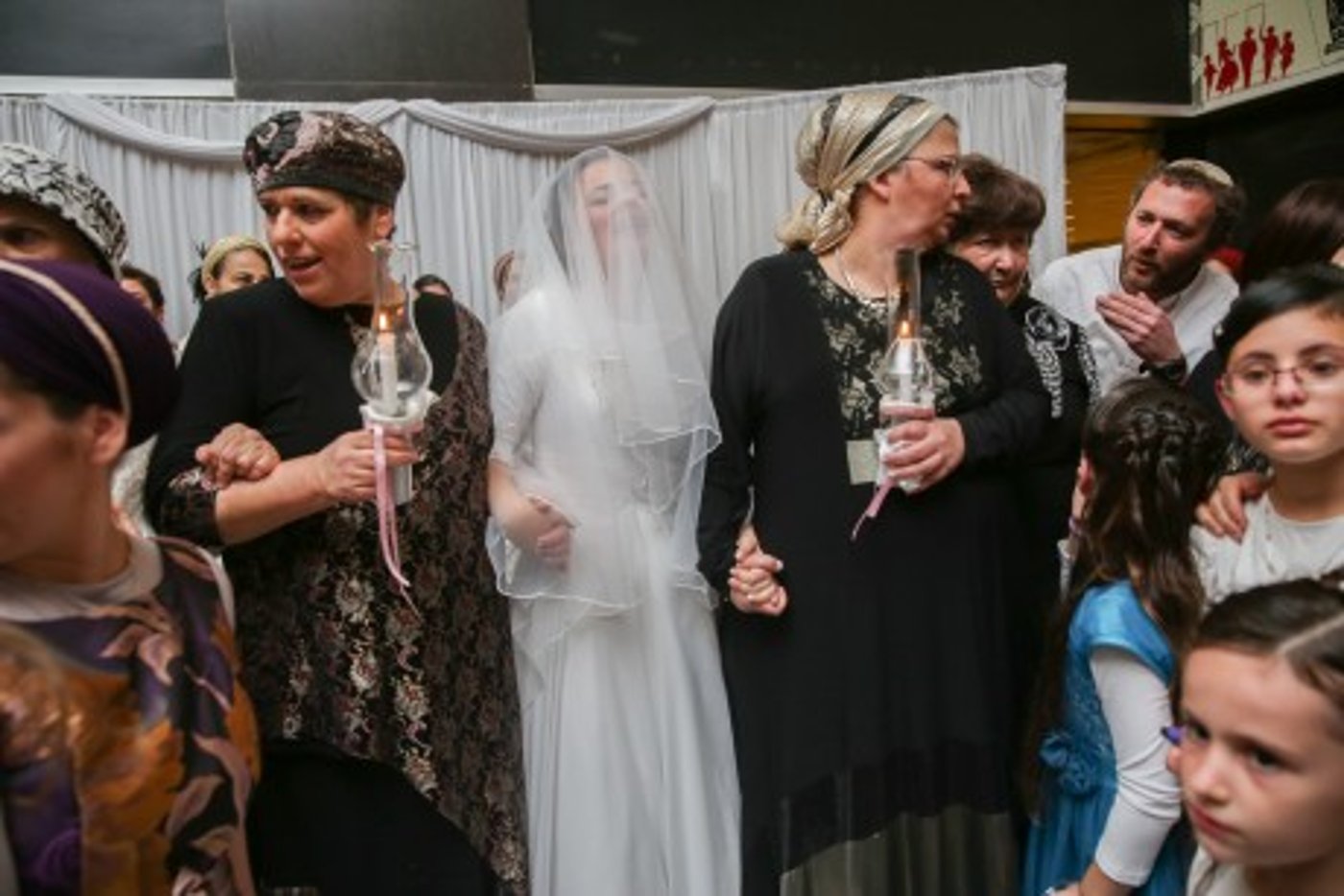 ברוב עם: החתונה של אריאל ושרה-תחיה