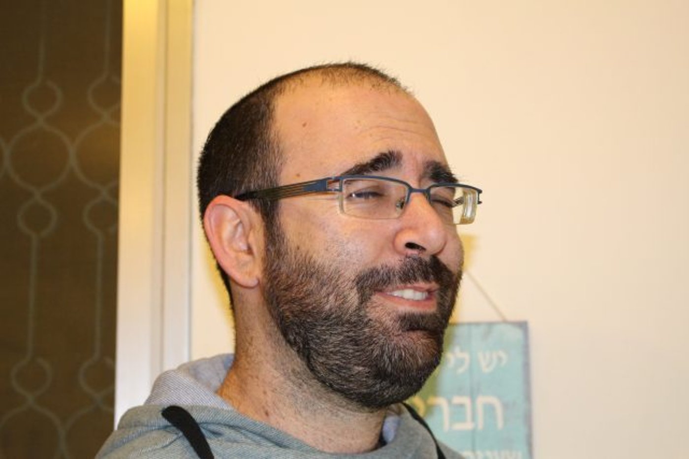 אמיר עושה אריה דרעי