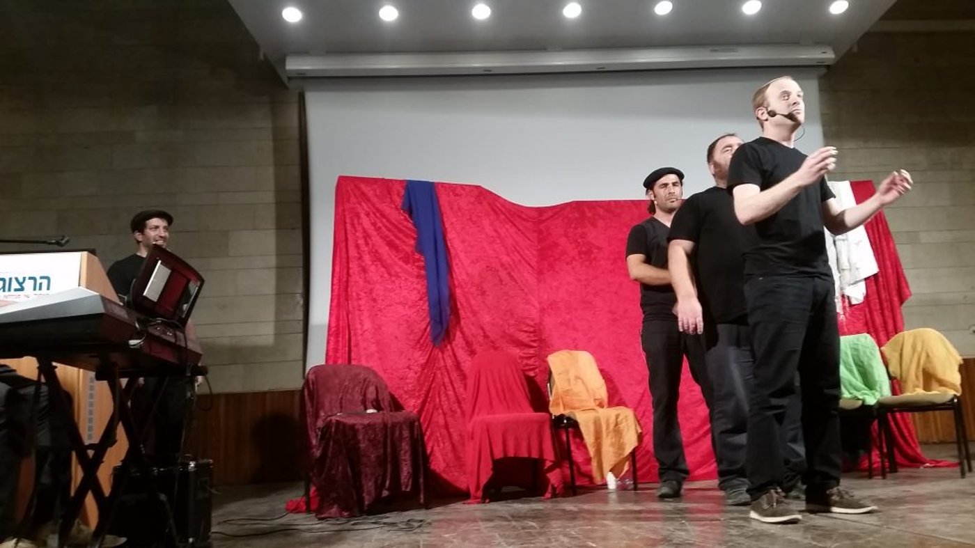 תיאטרון פלייבק ‘הבעטלרס’