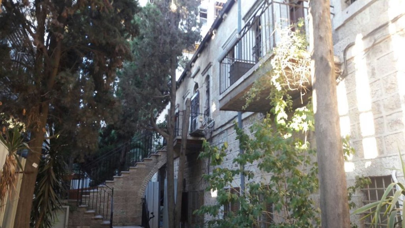 סכסוך בן 70 שנה. חצר 'בית הרב'