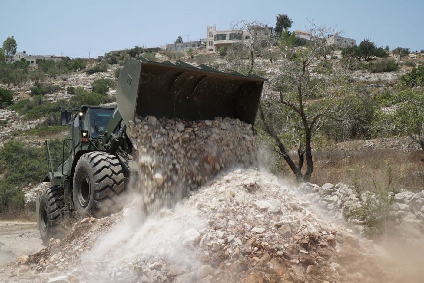 מחבל ערבי רצח בליל שבת אב ושני ילדיו בנווה צוף