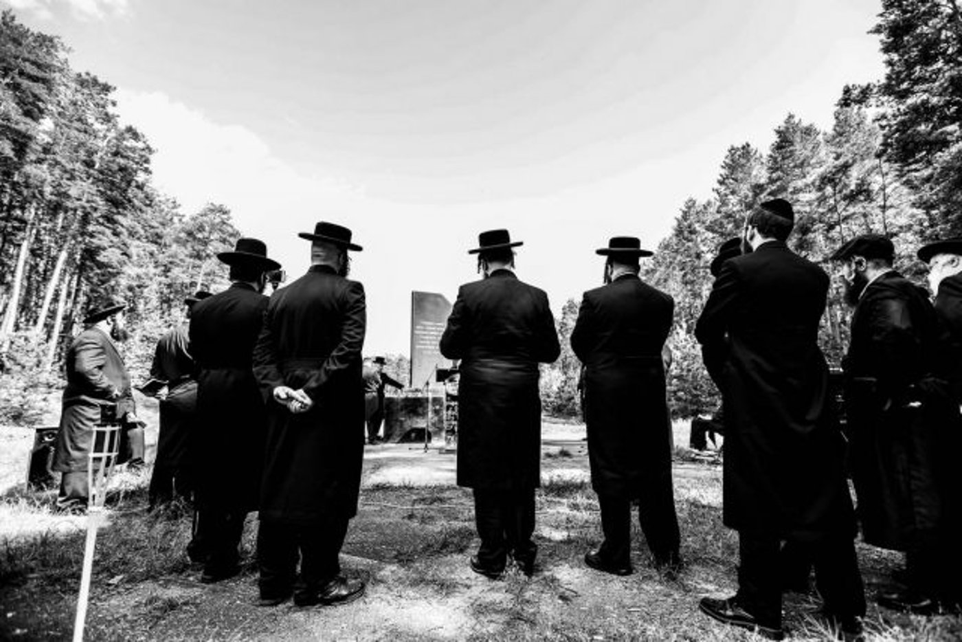 חסידות קרלין במסע מרגש במיוחד בארבע מדינות בעולם – יומן מסע