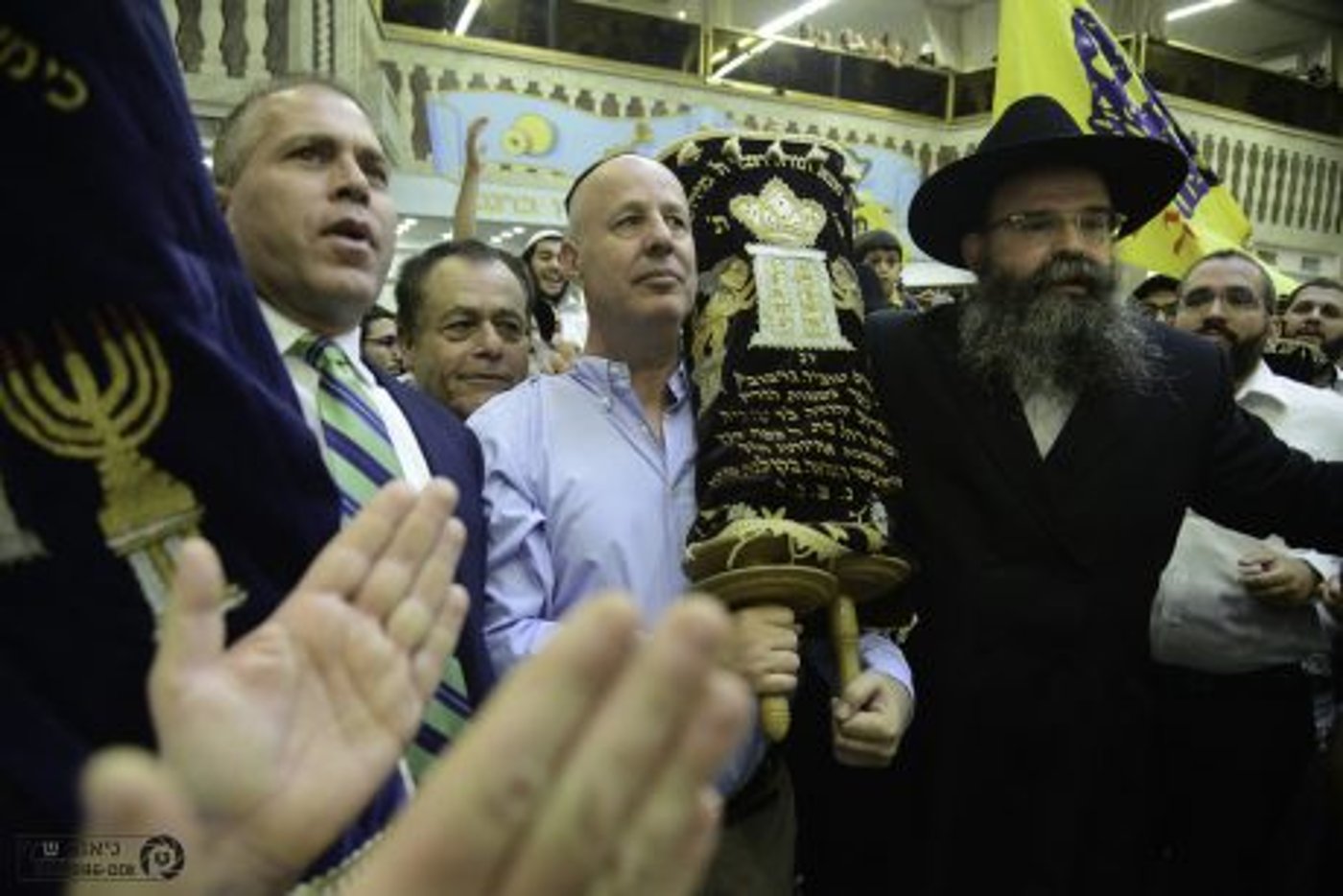 גלריית ענק: הקפות שניות בכפר חב"ד