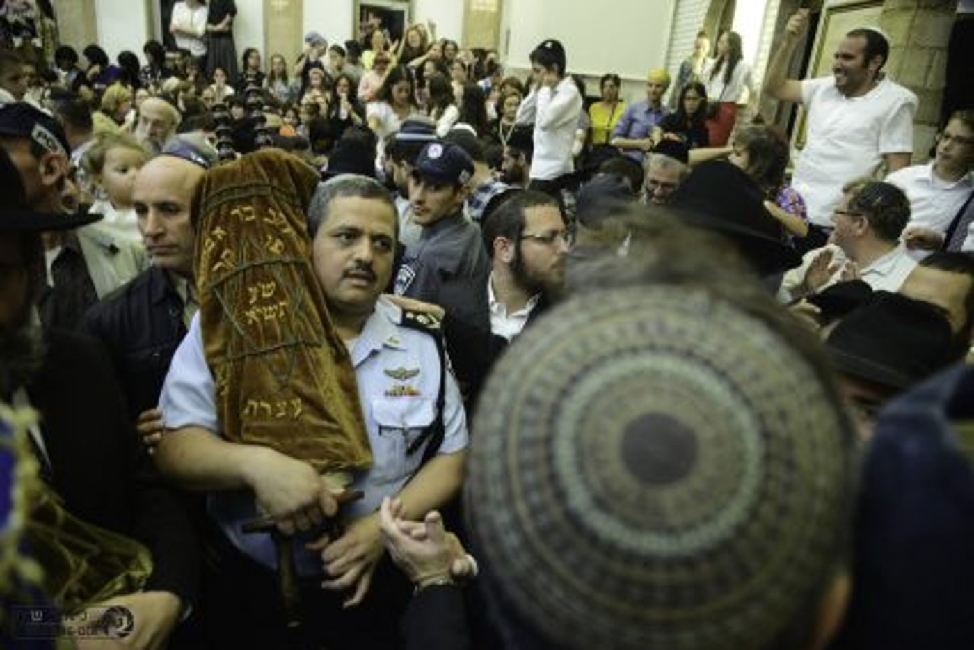 גלריית ענק: הקפות שניות בכפר חב"ד