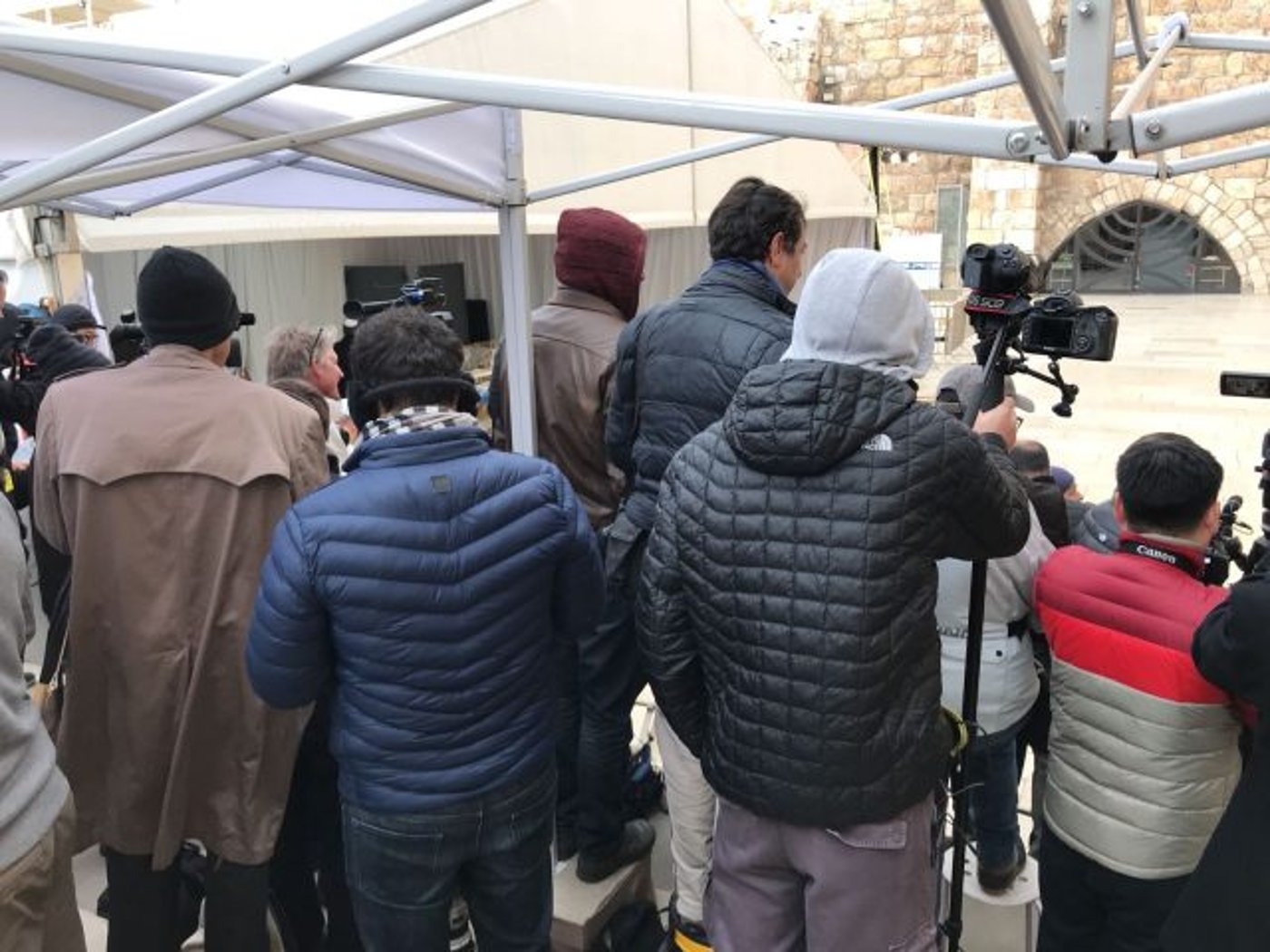 העיתונאים הגברים מסתירים (טל שניידר)