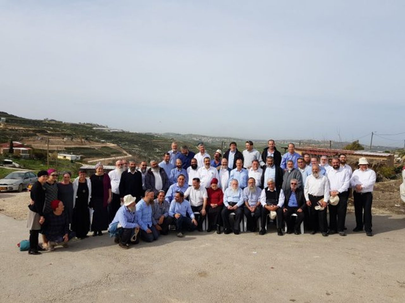 הרב דרוקמן ברך מציב גבול אלמנה בחוות גלעד. צפו