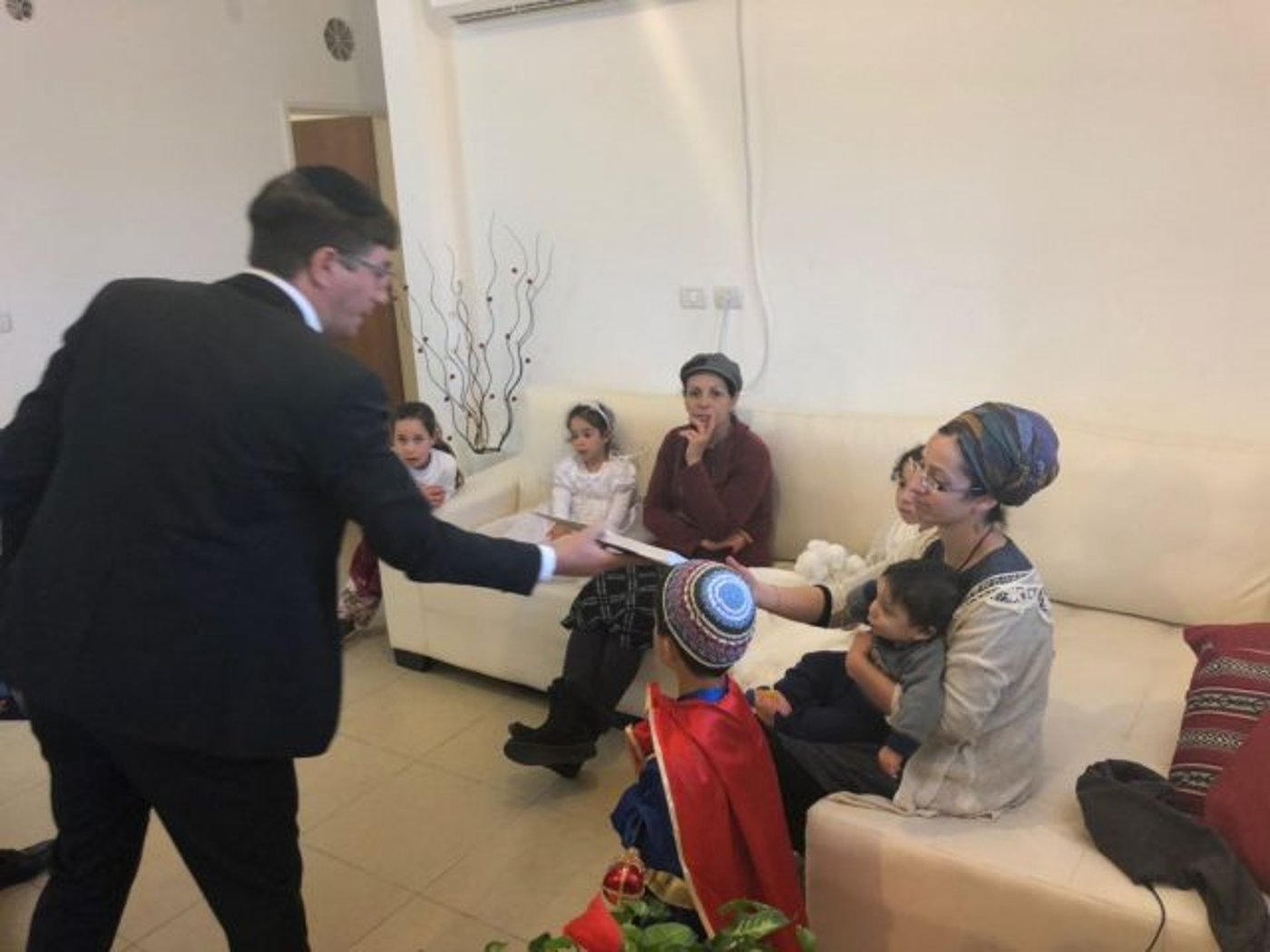 משלחת זק"א בחיזוק למשפחת הרב איתמר בן גל הי"ד