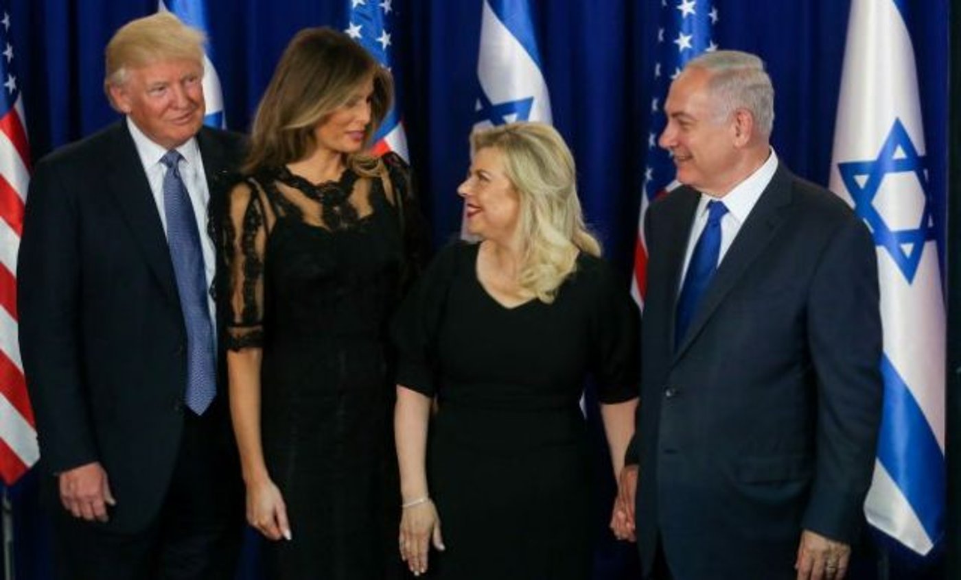 מפגש שכולו תכלת: כשמלניה ושרה לא תיאמו