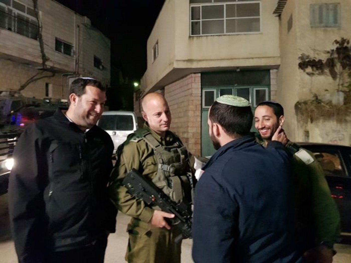 אחת הכניסות הגדולות לקבר יהושע בן נון