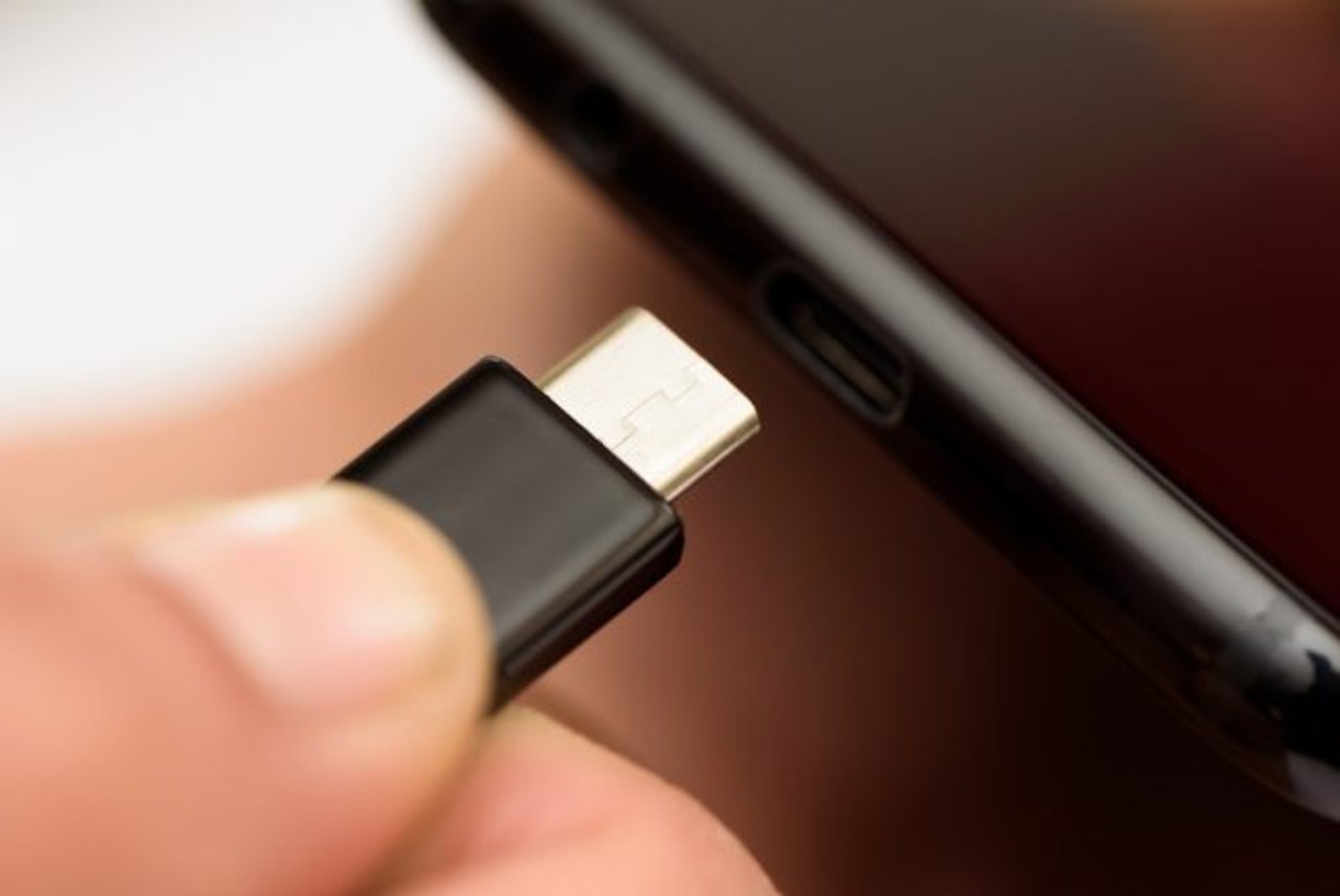 בקרוב באייפון? חיבור ה-USB C החדש