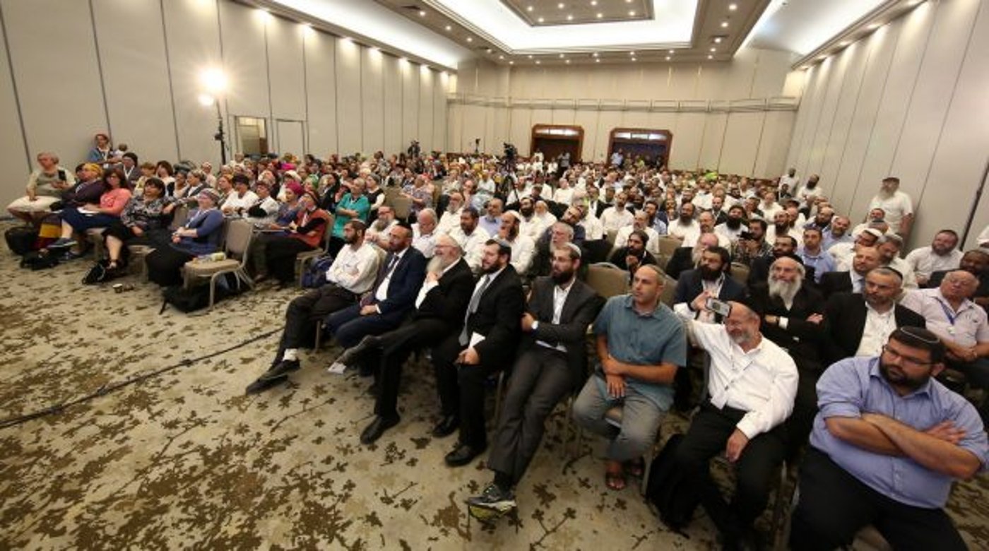 גלריה:מאות רבנים השתתפו בכנס 'רוח ותקשורת'. צפו