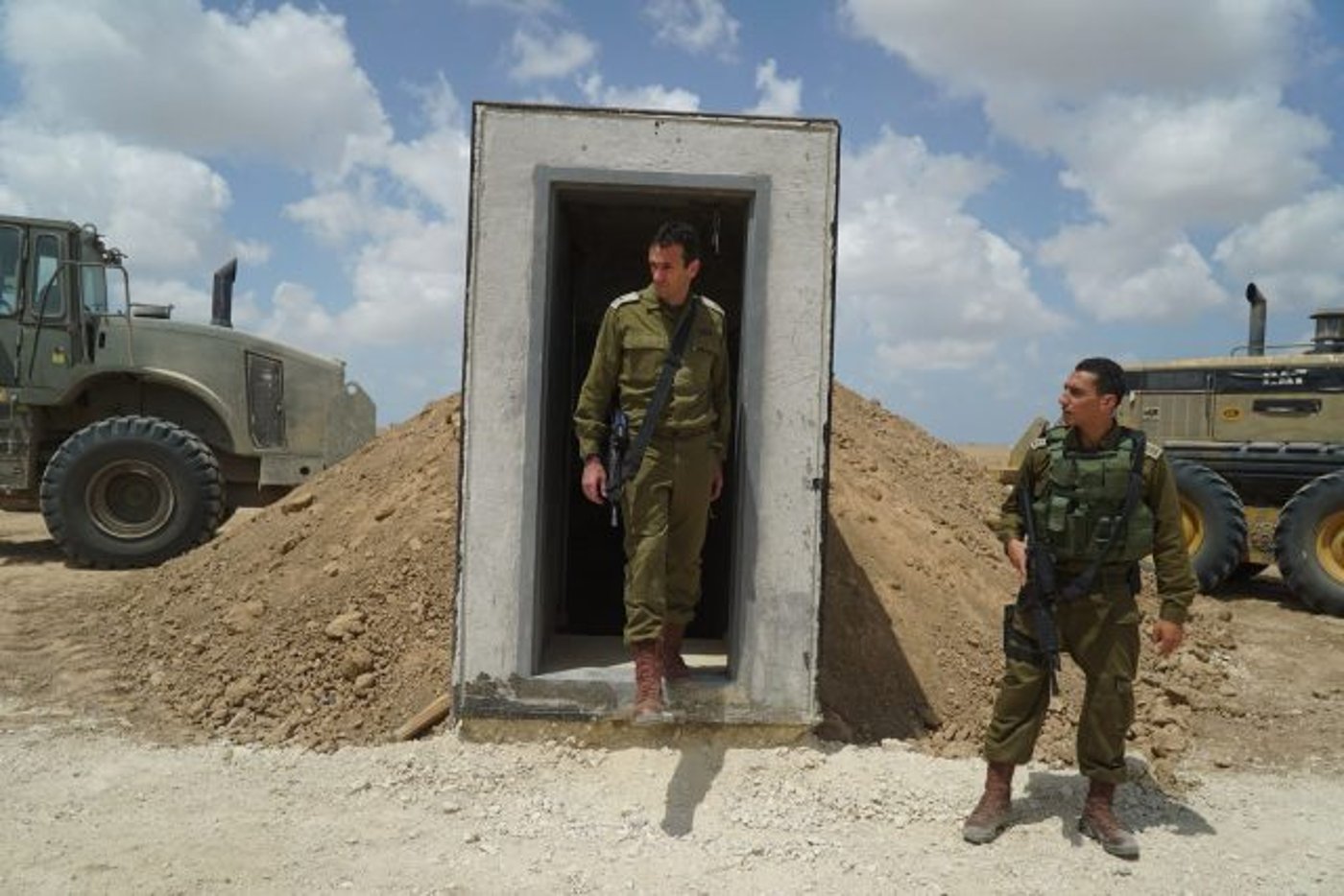 מפקד פיקוד דרום בסיור עם הרמטכ"ל (קרדיט: דו"צ)