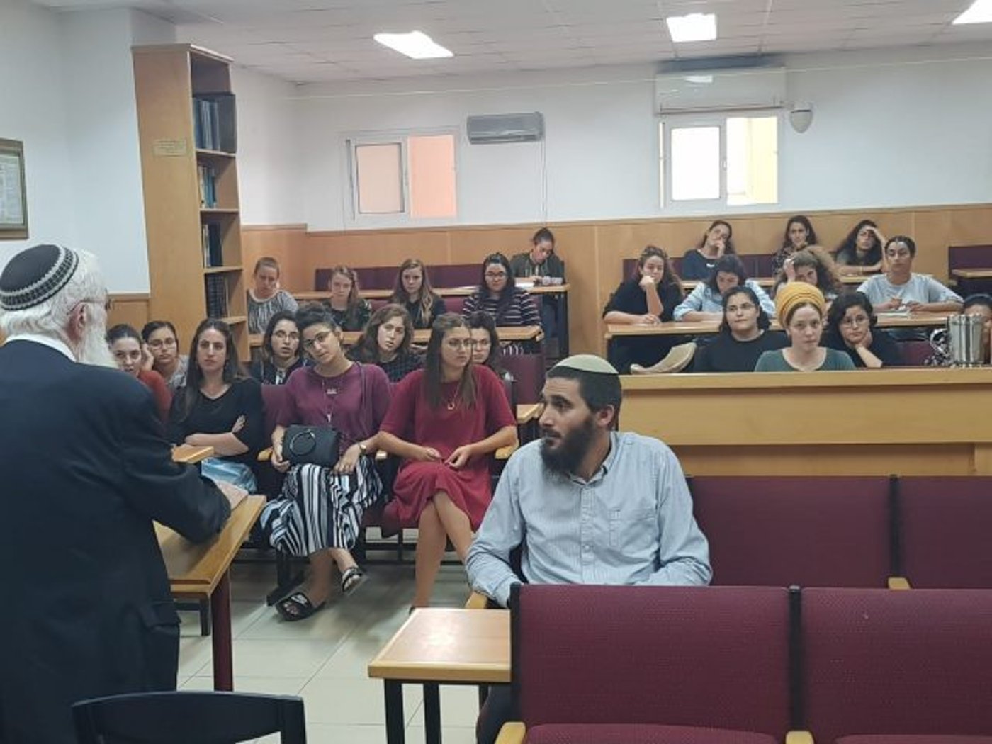 "בנות שירות לאומי עושות הרבה יותר מבנות בצבא"
