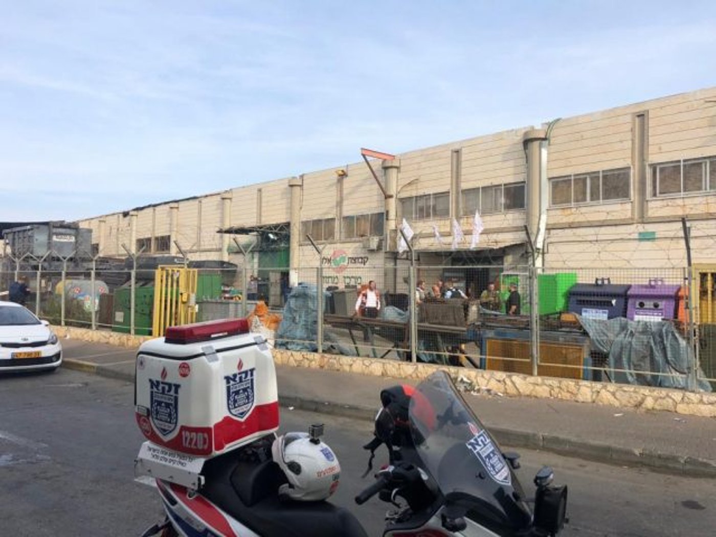 2 הרוגים בפיגוע ירי בברקן; מצוד אחר המחבל