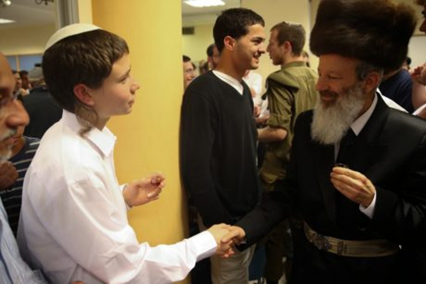 מרהיב: תיעוד מהטיש של האדמ"ור הציוני