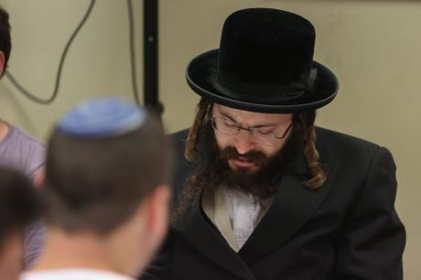 מרהיב: תיעוד מהטיש של האדמ"ור הציוני