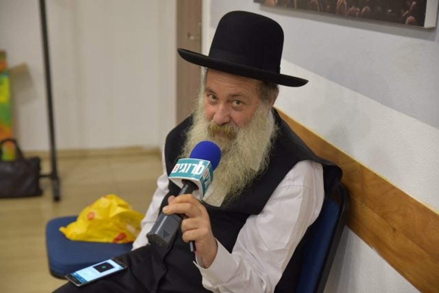 "אני לא מופיע במופע הזה כדי שישמעו שיש לי קול יפה" 