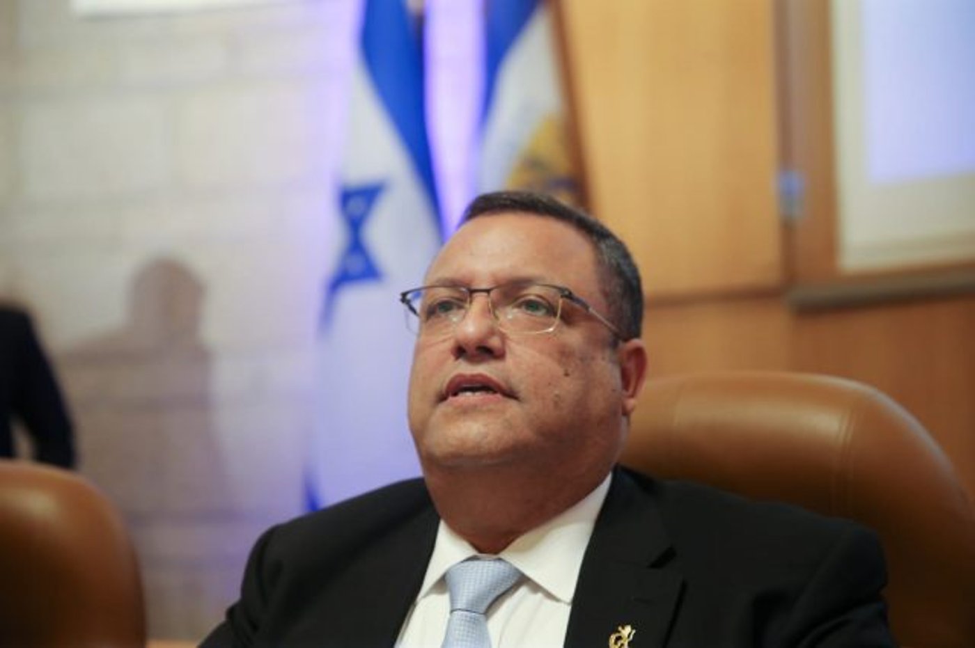 ליאון נכנס לראשות העיר: "אתגרים רבים לפנינו"