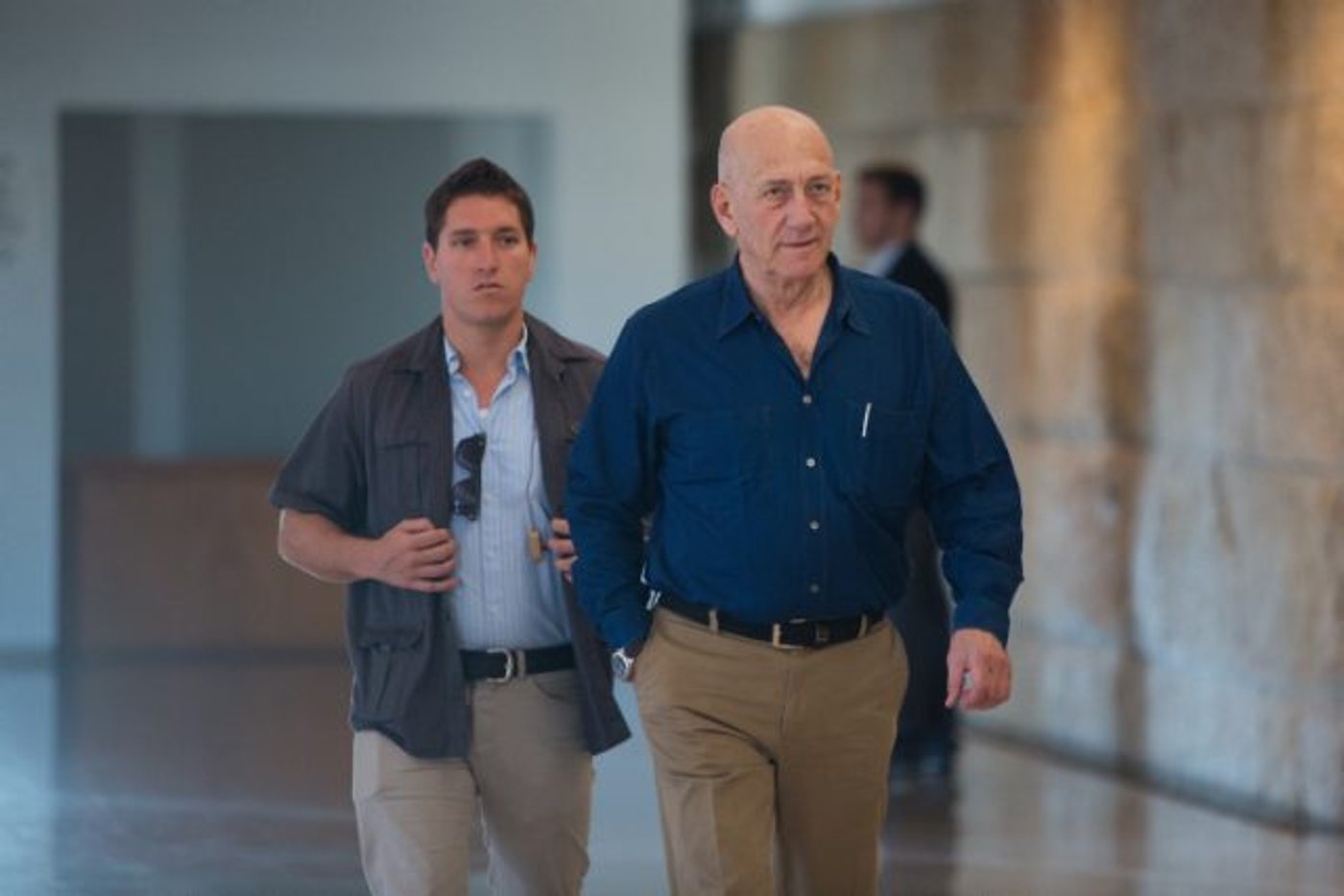 רה"מ לשעבר אהוד אולמרט, בדרך למשפט.