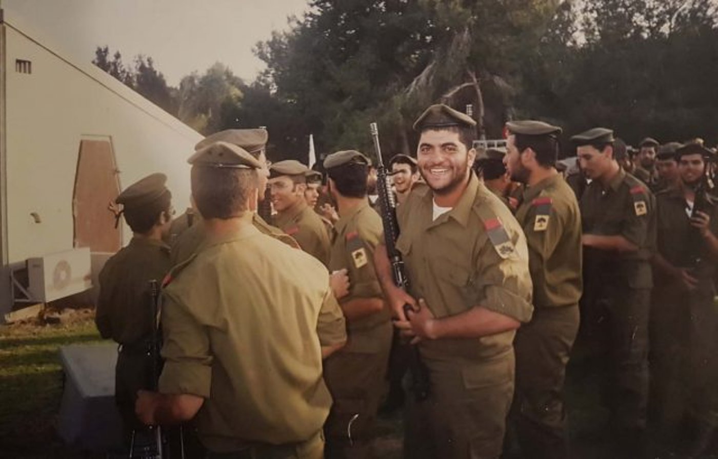 הכר את המועמד: שי מלכה- זהות