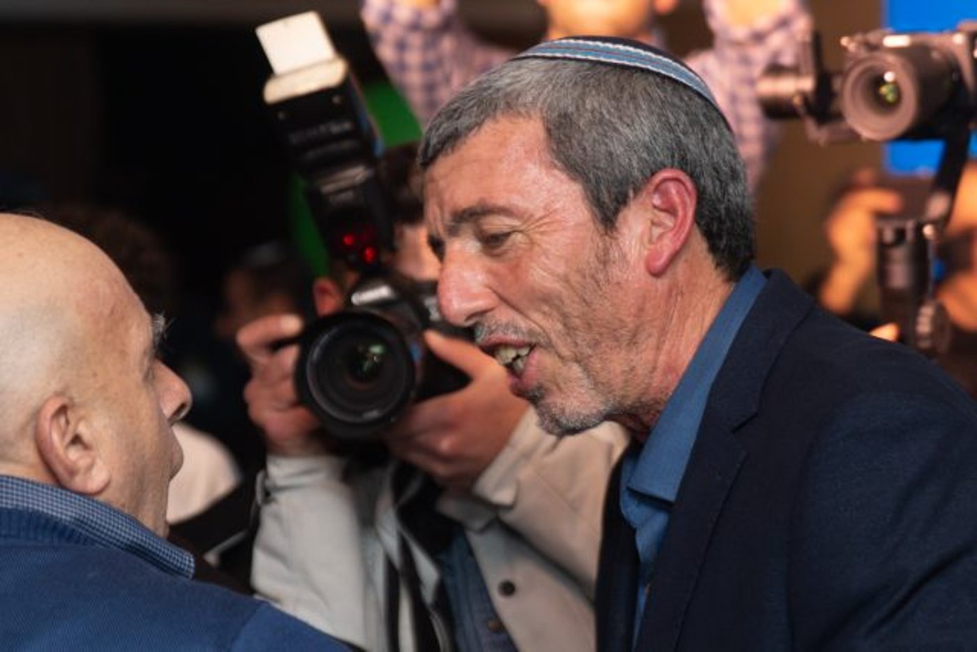 גלרית סרוגים • השקת קמפיין של איחוד מפלגות הימין