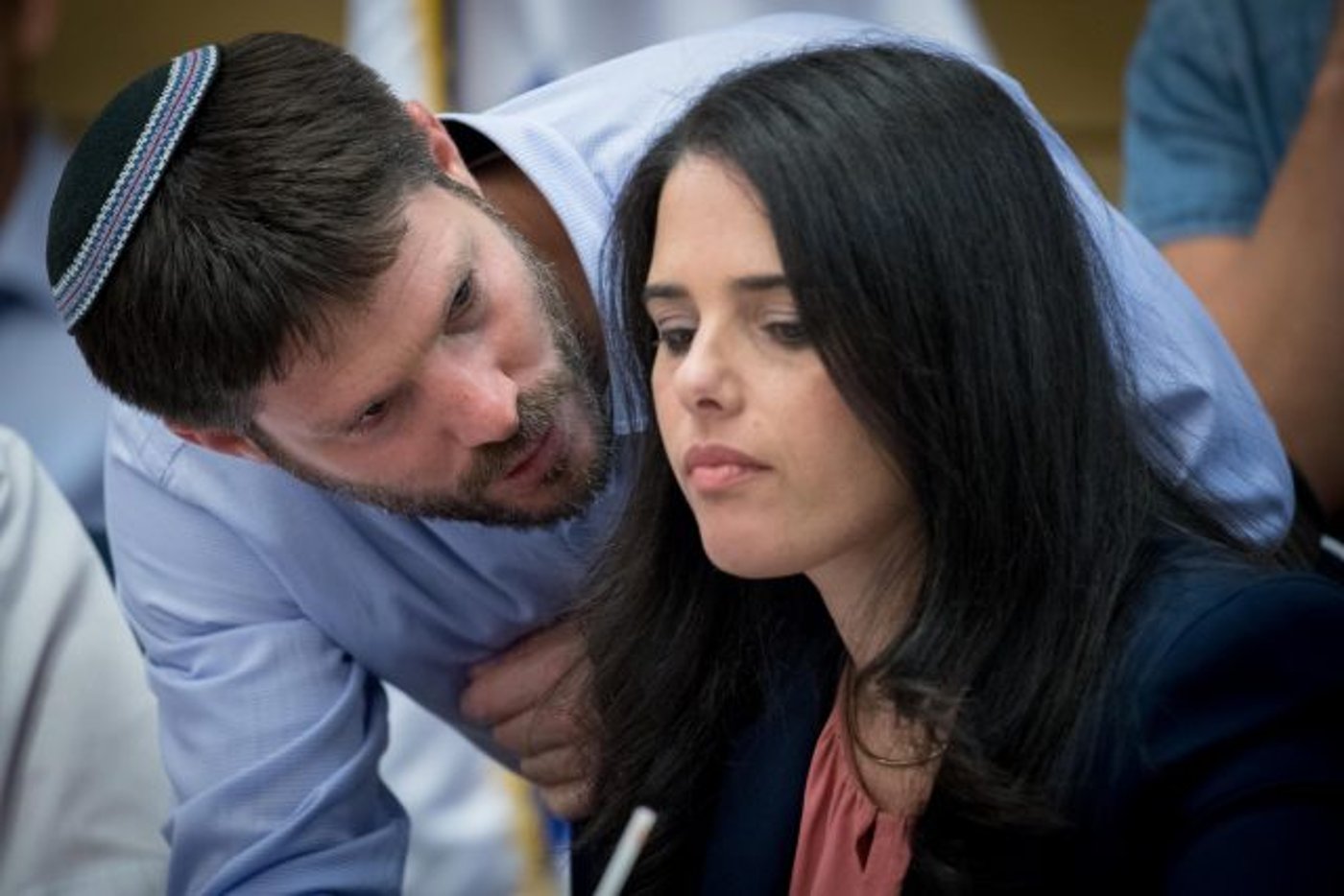 בצלאל ואיילת בימים יפים יותר