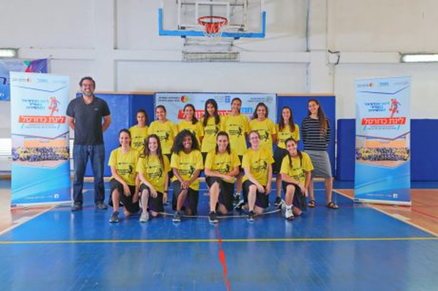 אלופת חמ"ד סל בנות: אולפנית ישורון פ"ת