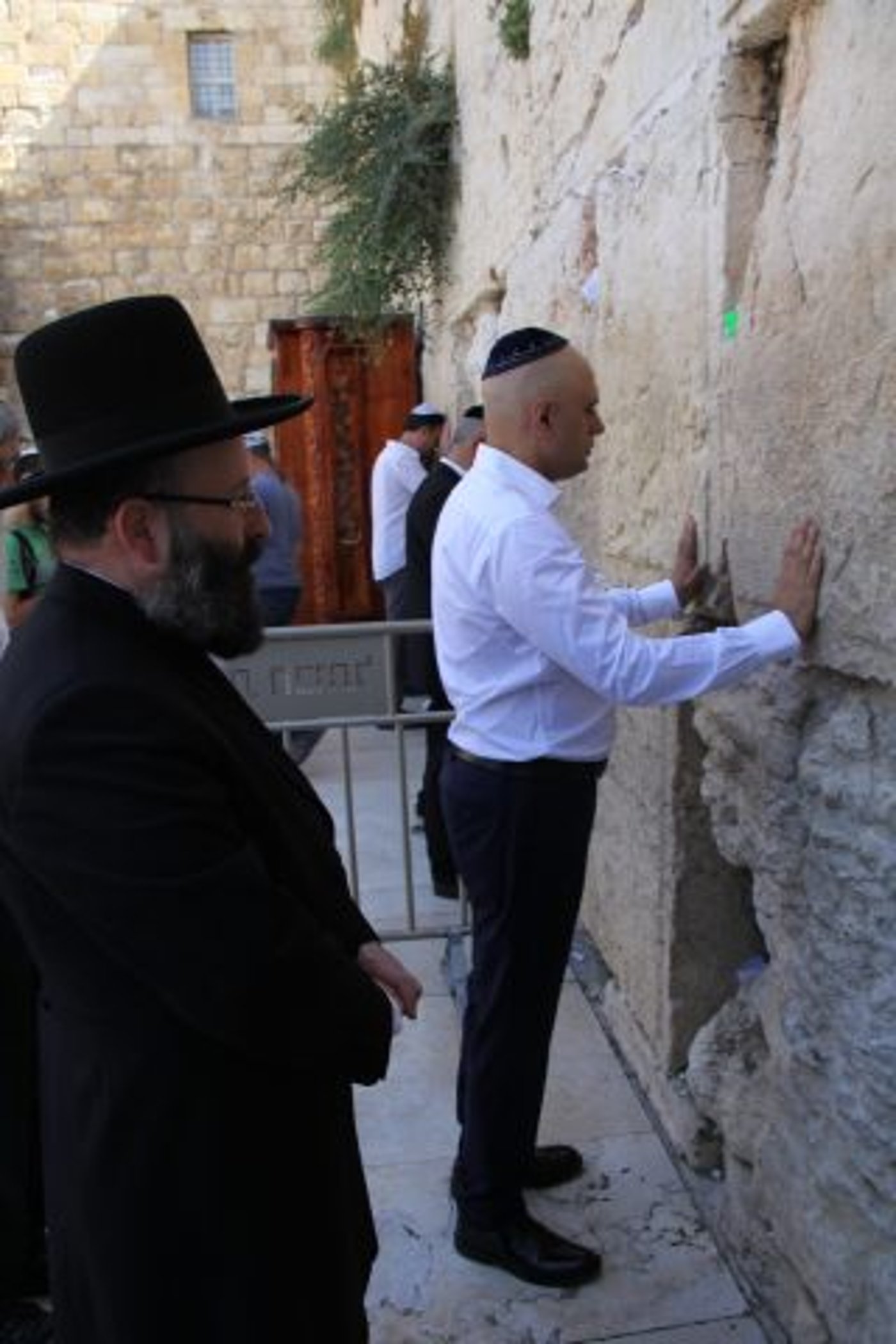 השר המוסלמי בכותל המערבי