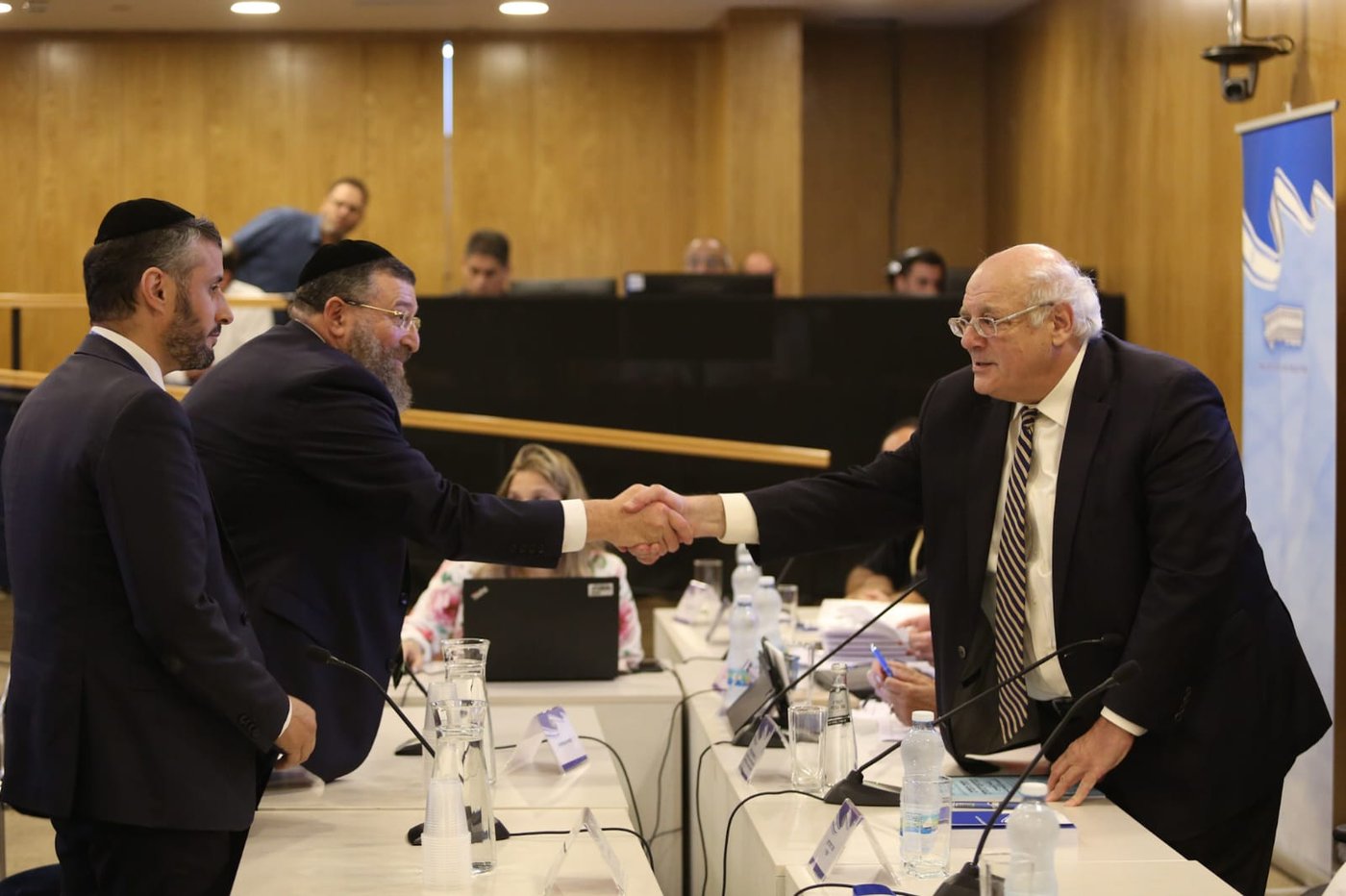 הראשונים להגיש ביום השני. ש"ס